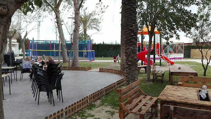 terraza exterior restaurante el mirador en ceuti